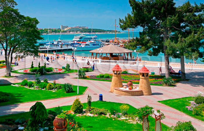 Геленджик. Гостевой Дом «Уют», «На Островского» 