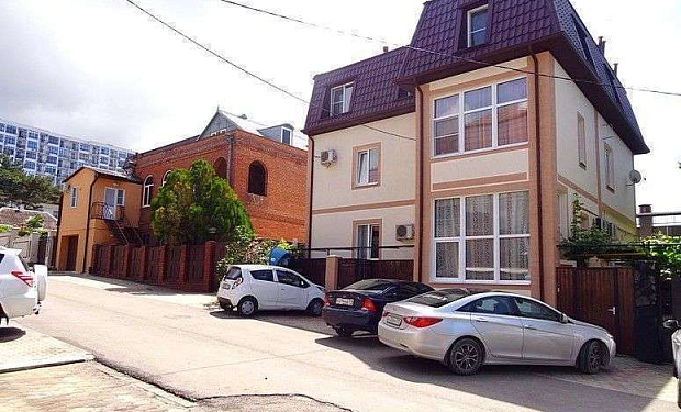 Main image